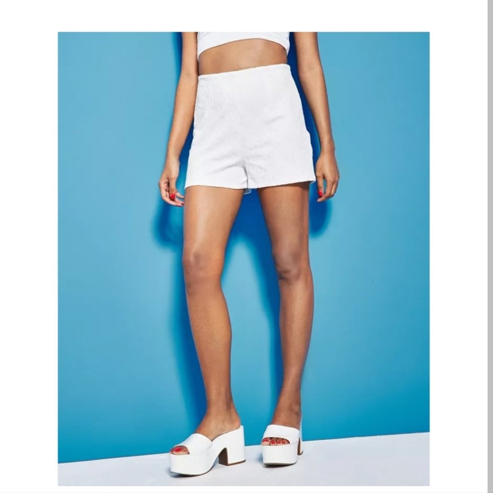 NWT! Royalty white thick cotton Maluma shorts